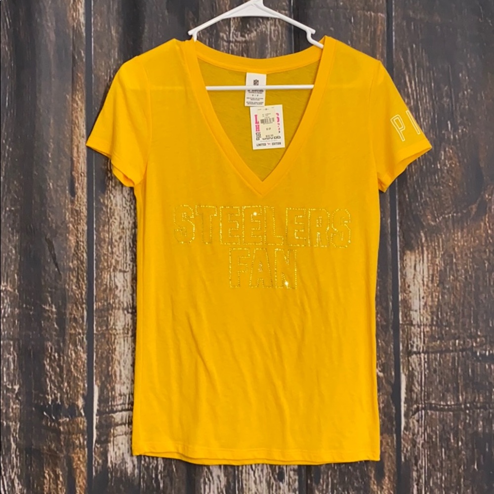 NWT VS PINK Limited Edition Steelers t-shirt